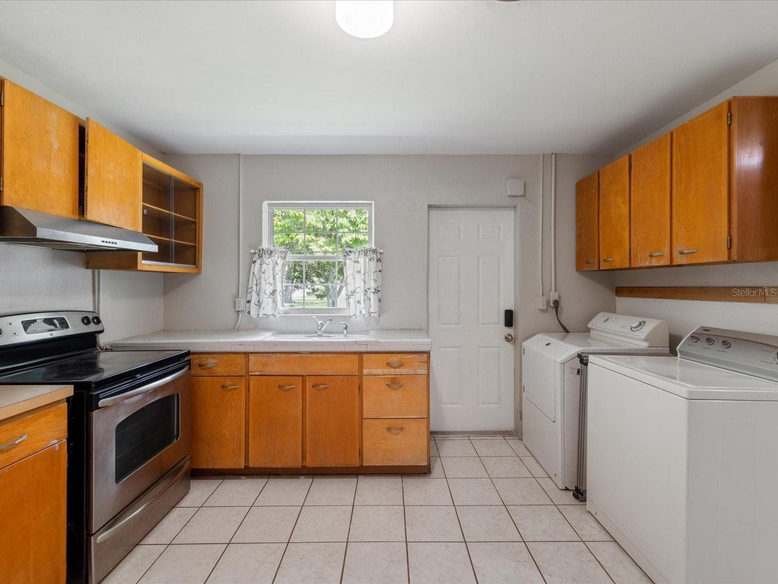Single Family Residence at 2100 MCKINLEY ST, CLEARWATER, photo 26 of 55