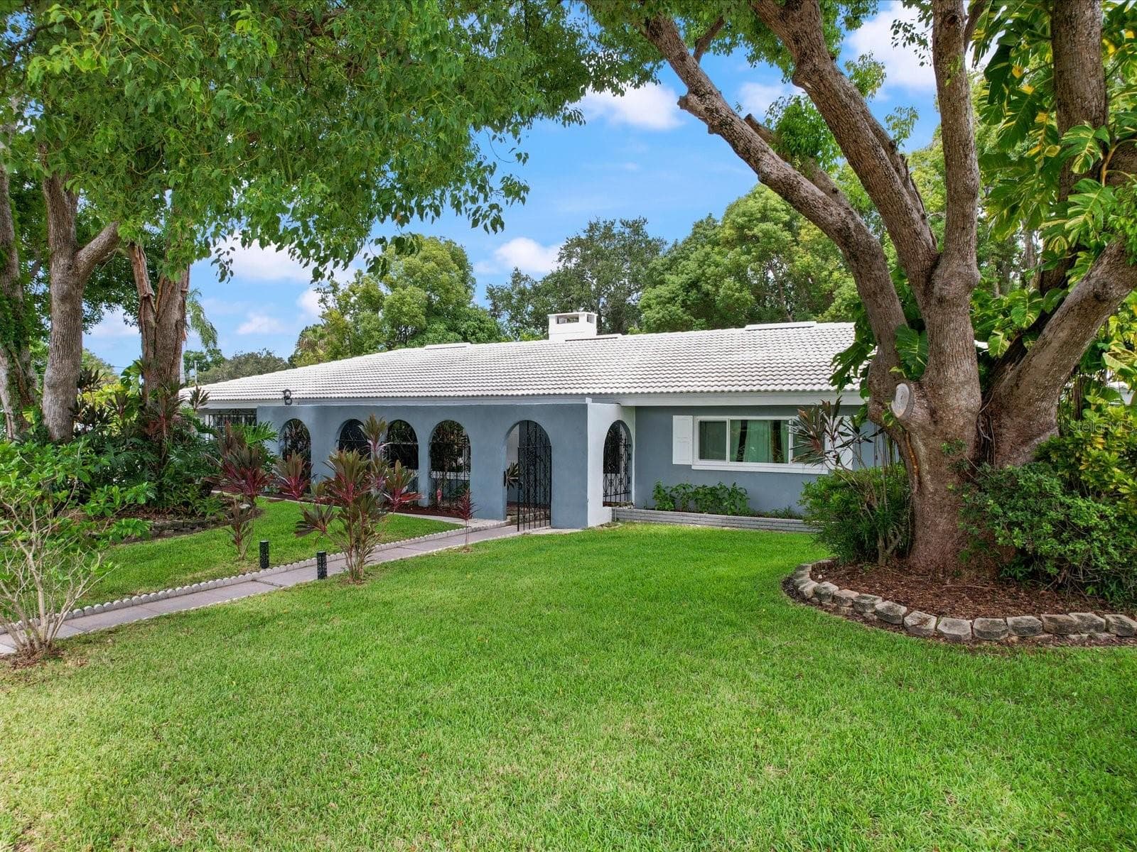 Single Family Residence at 2100 MCKINLEY ST, CLEARWATER, photo 45 of 55