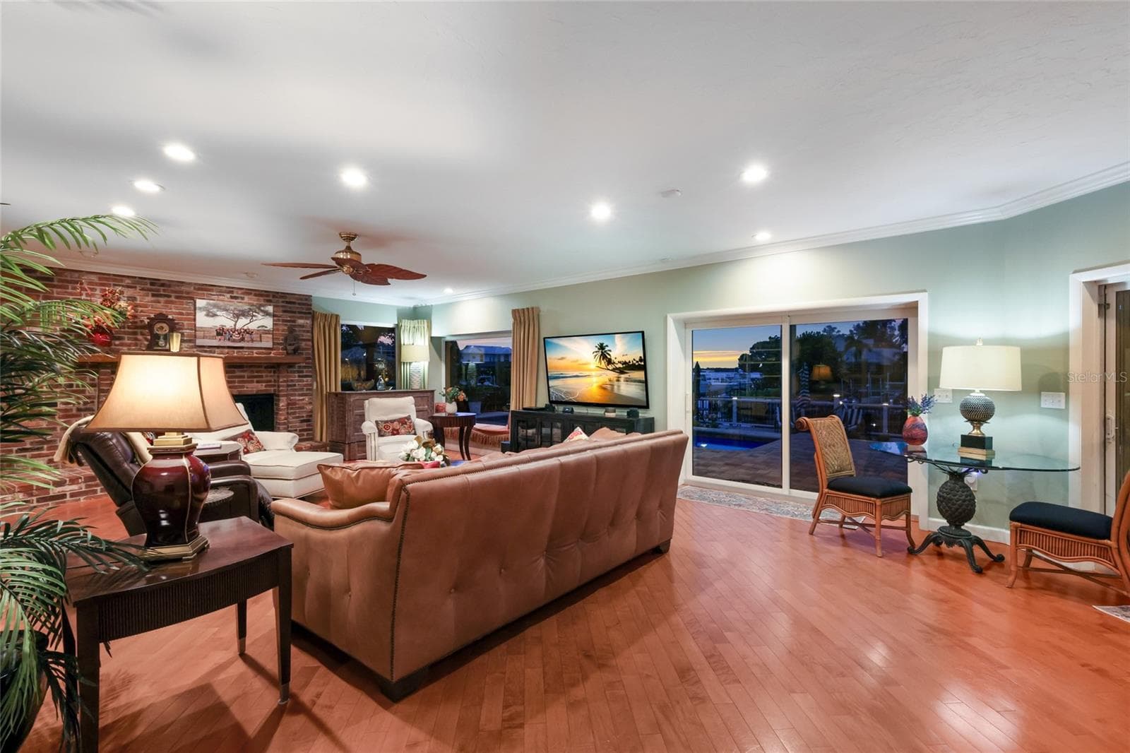 Family Room - 7208 19TH AVE NW, BRADENTON