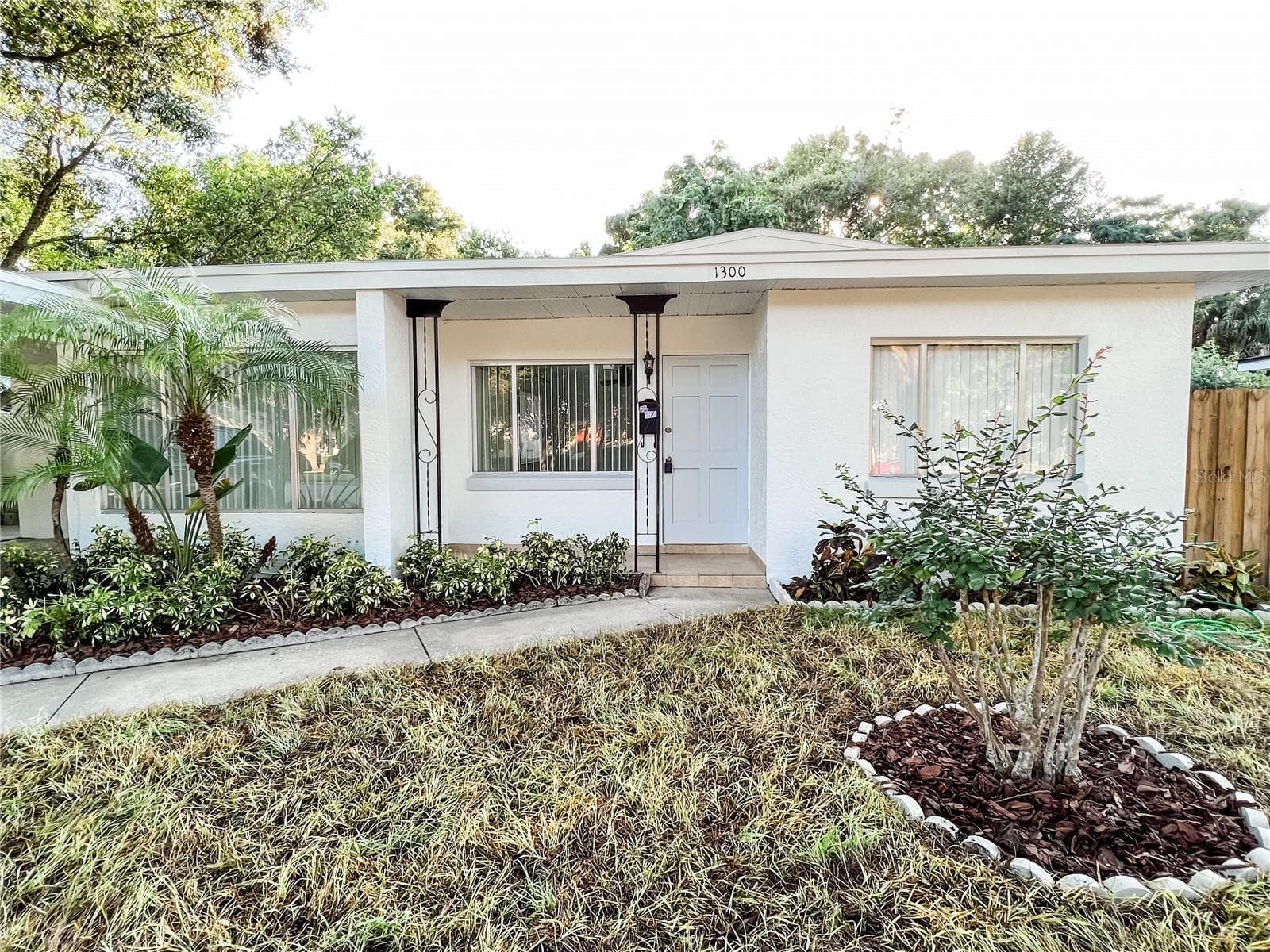 Single Family Residence at 1300 BENNETT RD, ORLANDO, photo 2 of 20