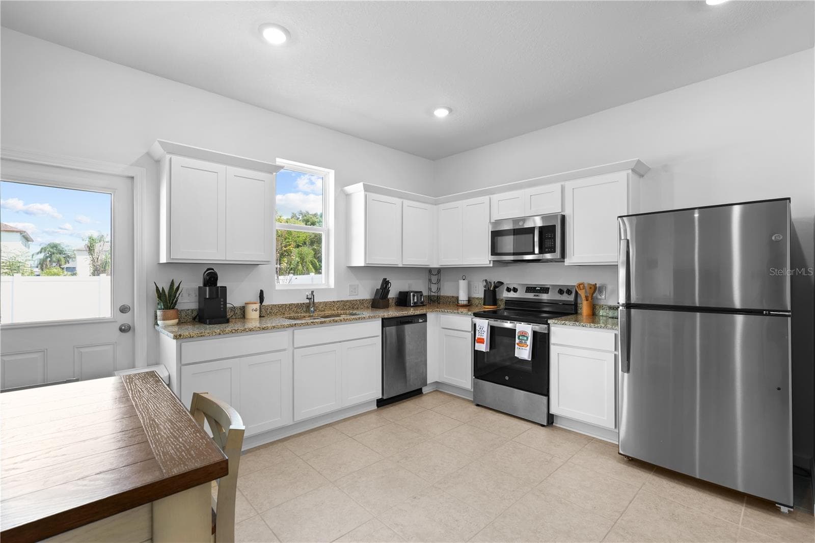 Single Family Residence at 1451 DALKEITH CV, SANFORD, photo 9 of 26