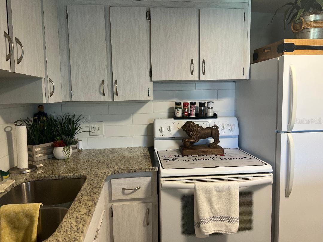 Condominium at 2000 WORLD PARKWAY BLVD #20, CLEARWATER, photo 12 of 46