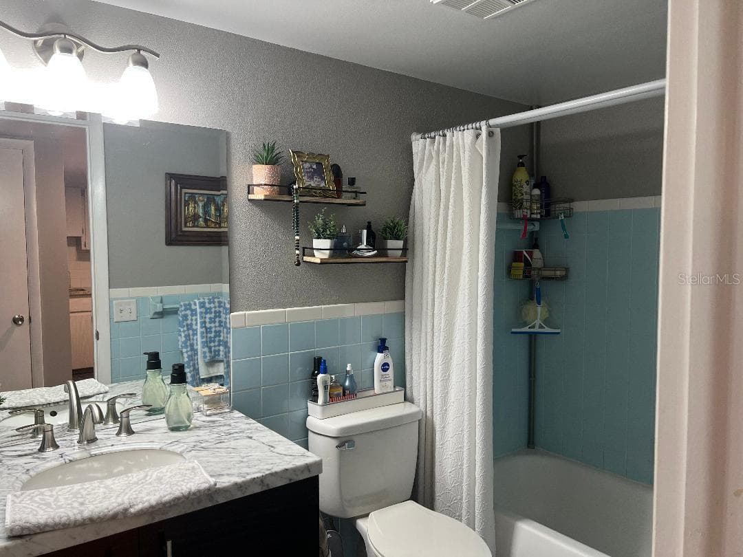Condominium at 2000 WORLD PARKWAY BLVD #20, CLEARWATER, photo 18 of 46