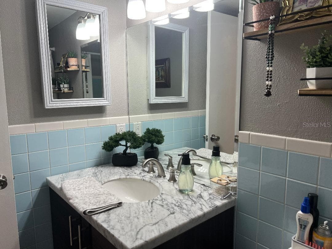 Condominium at 2000 WORLD PARKWAY BLVD #20, CLEARWATER, photo 20 of 46