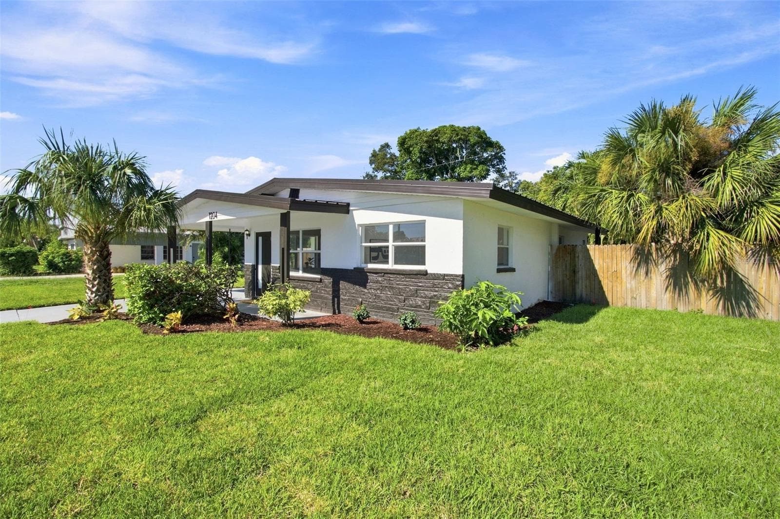 Single Family Residence at 1204 65TH ST NW, BRADENTON, photo 4 of 53