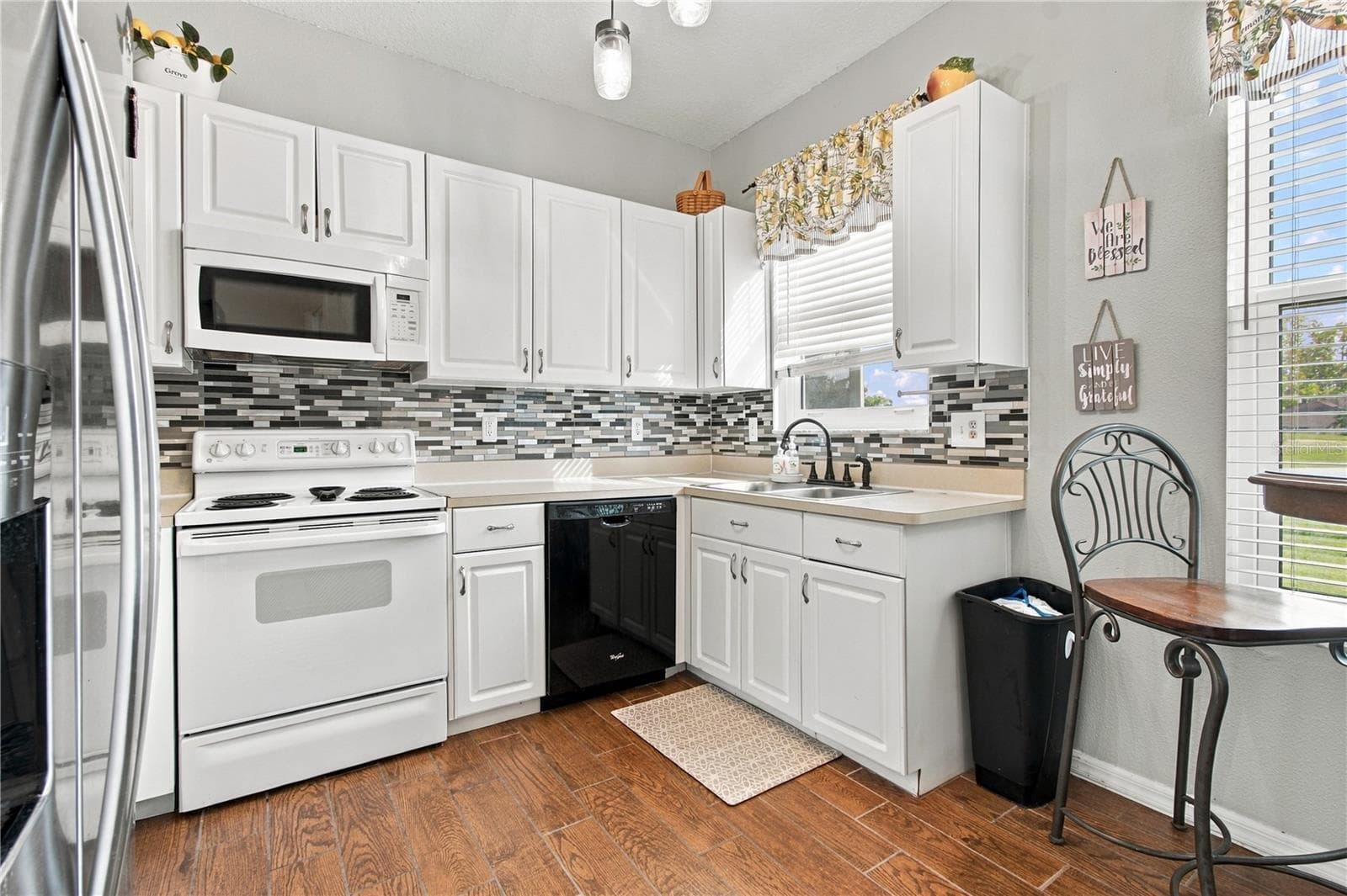 Townhouse at 34906 TEEVIEW LN, ZEPHYRHILLS, photo 24 of 90