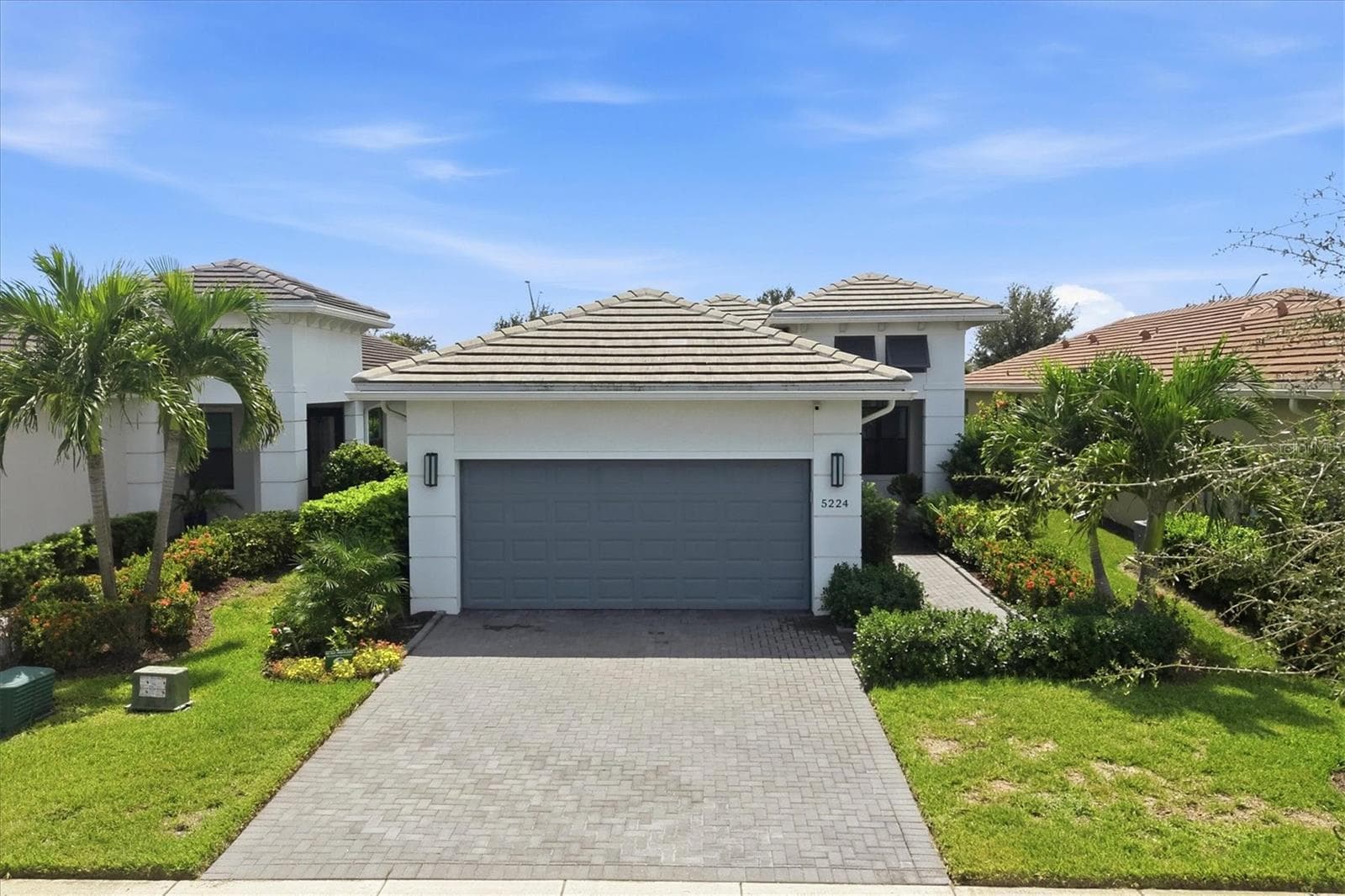 Single Family Residence at 5224 BARNETT CIR, BRADENTON, photo 4 of 79
