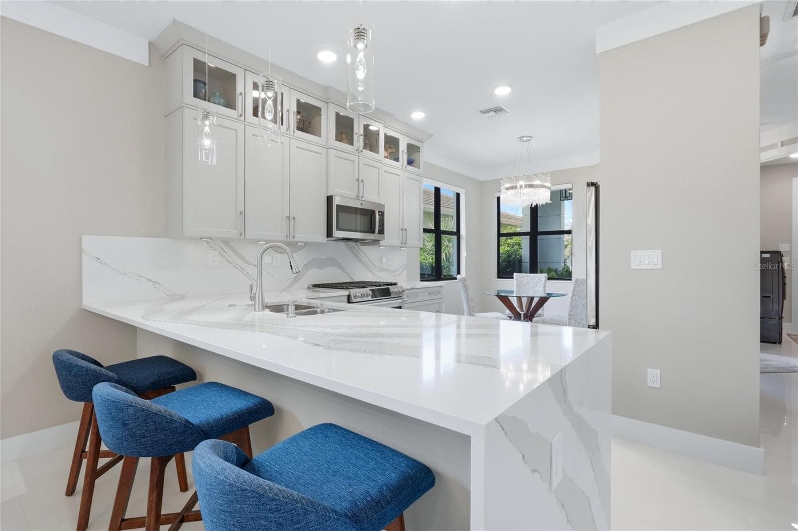 Single Family Residence at 5224 BARNETT CIR, BRADENTON, photo 16 of 79