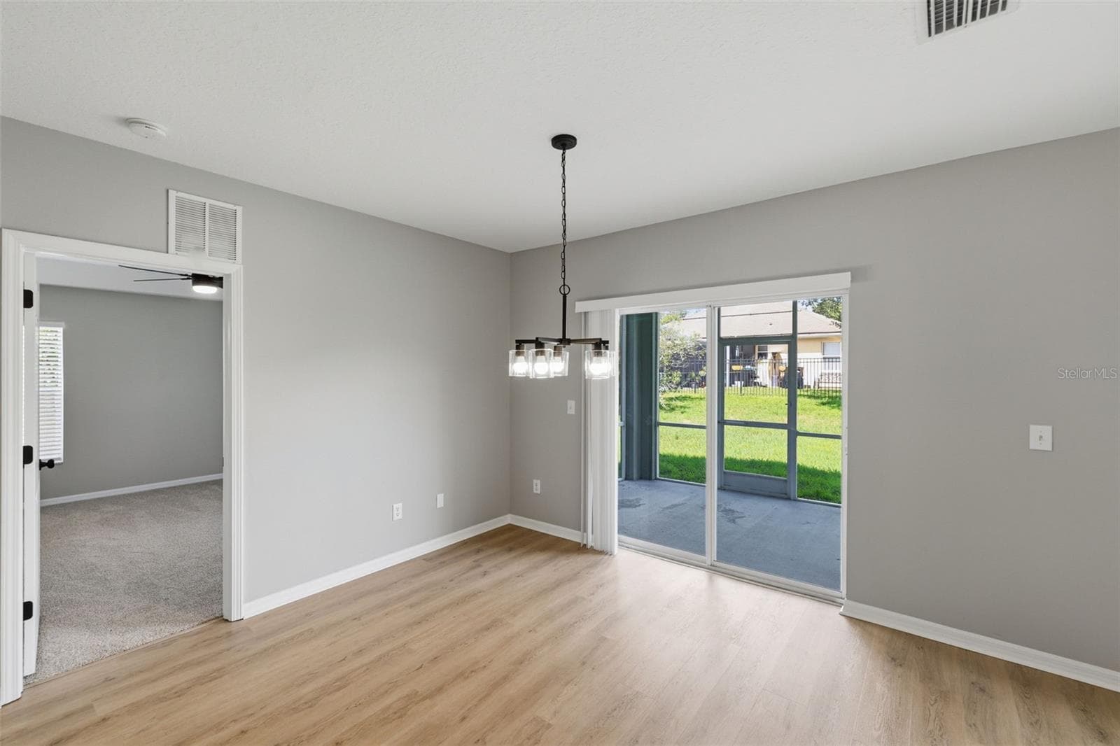 Single Family Residence at 16316 BRIDGECROSSING DR, LITHIA, photo 5 of 25
