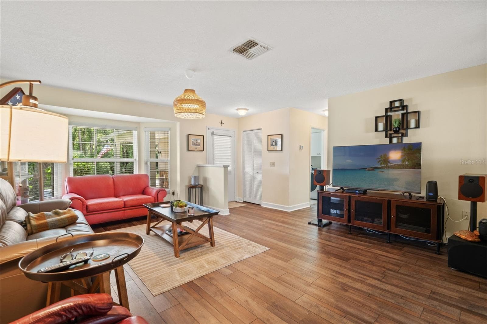 Single Family Residence at 2632 ROYAL RIDGE DR, SPRING HILL, photo 10 of 62