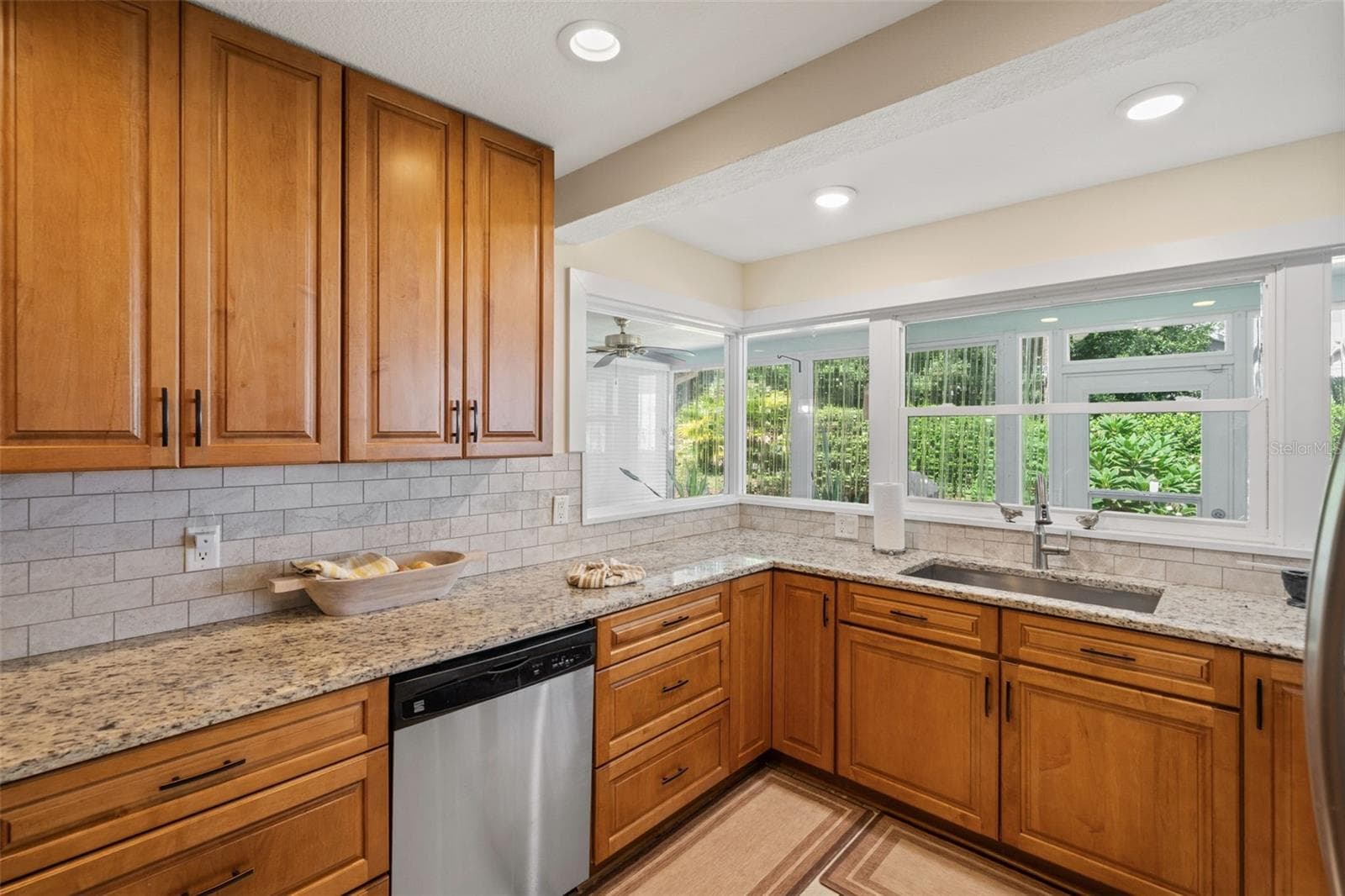 Single Family Residence at 2632 ROYAL RIDGE DR, SPRING HILL, photo 13 of 62