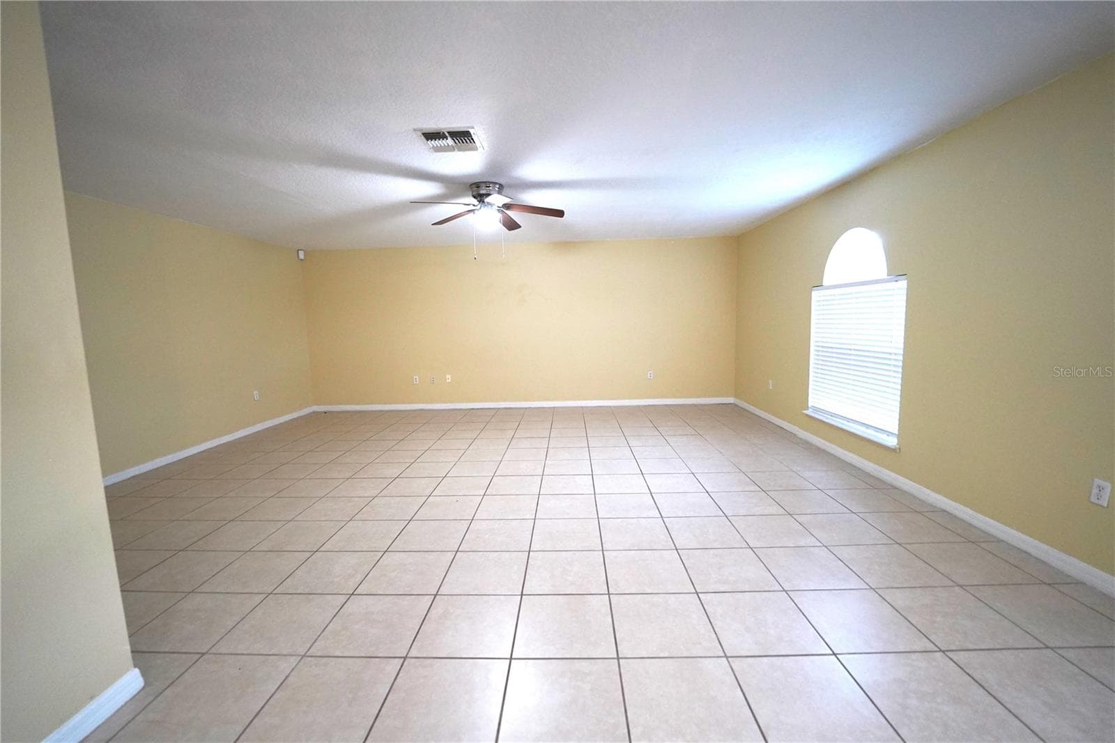 Single Family Residence at 3329 WHITE BLOSSOM LN, CLERMONT, photo 5 of 31
