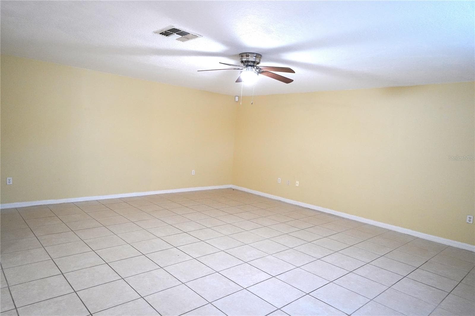 Single Family Residence at 3329 WHITE BLOSSOM LN, CLERMONT, photo 6 of 31