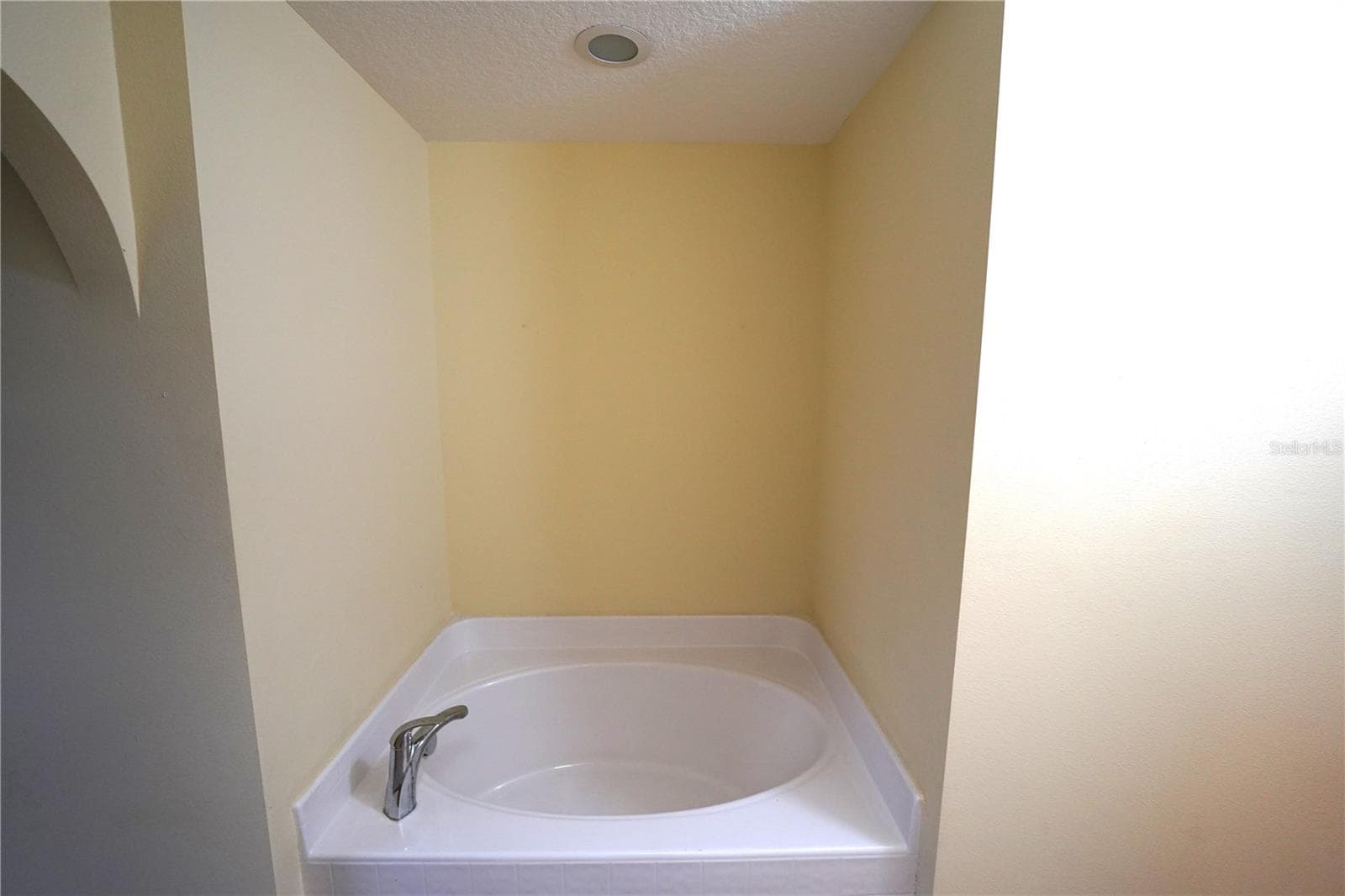 Single Family Residence at 3329 WHITE BLOSSOM LN, CLERMONT, photo 15 of 31