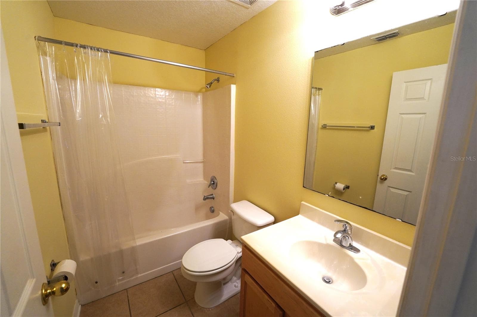 Single Family Residence at 3329 WHITE BLOSSOM LN, CLERMONT, photo 17 of 31