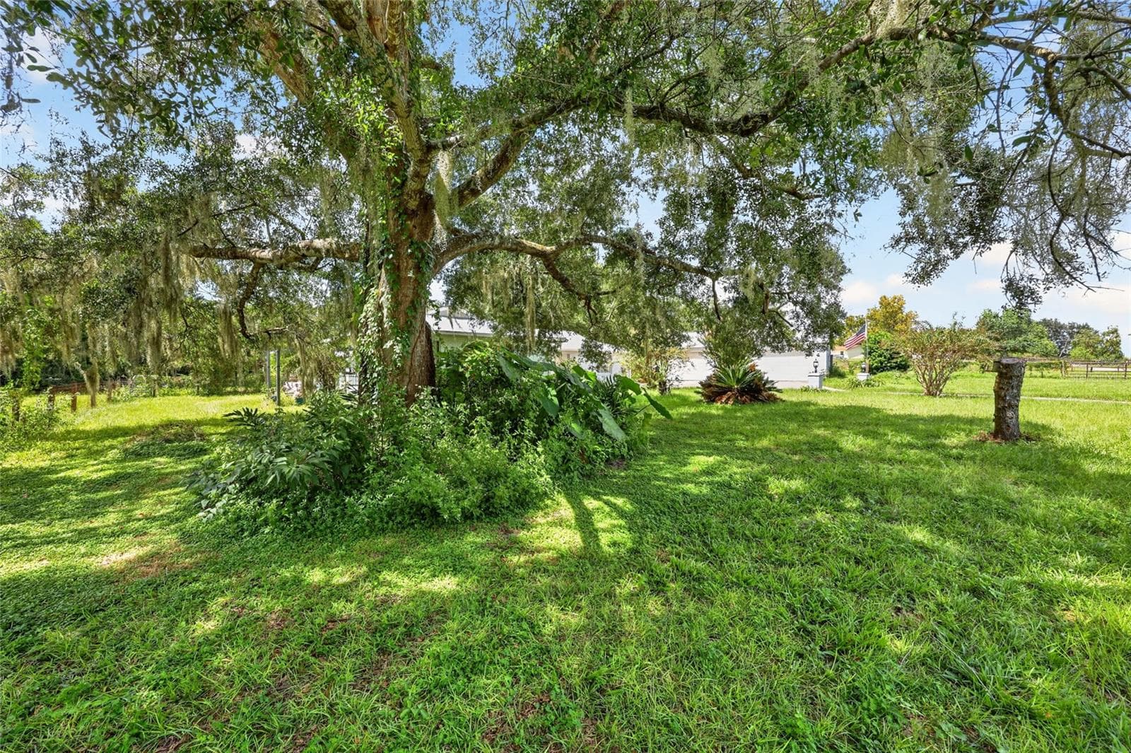 Single Family Residence at 15720 SE 27TH AVE, SUMMERFIELD, photo 40 of 56