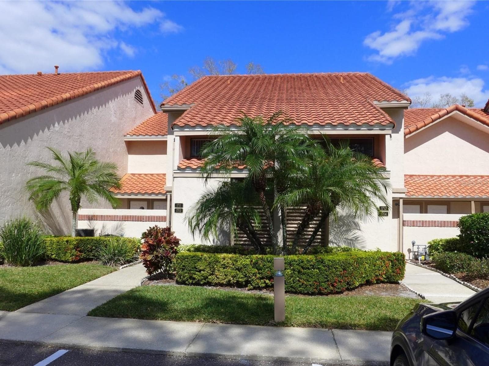 Condominium at 1711 GARDEN LAKE DR #1711, WINTER HAVEN, photo 2 of 44