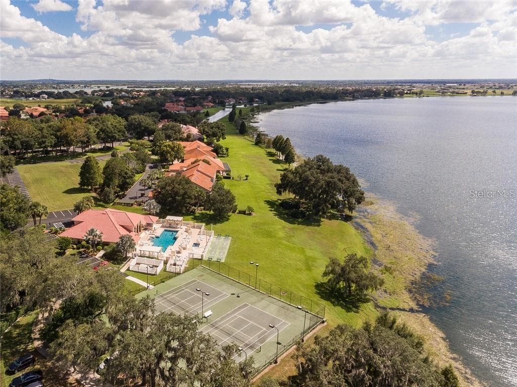 Condominium at 1711 GARDEN LAKE DR #1711, WINTER HAVEN, photo 42 of 44