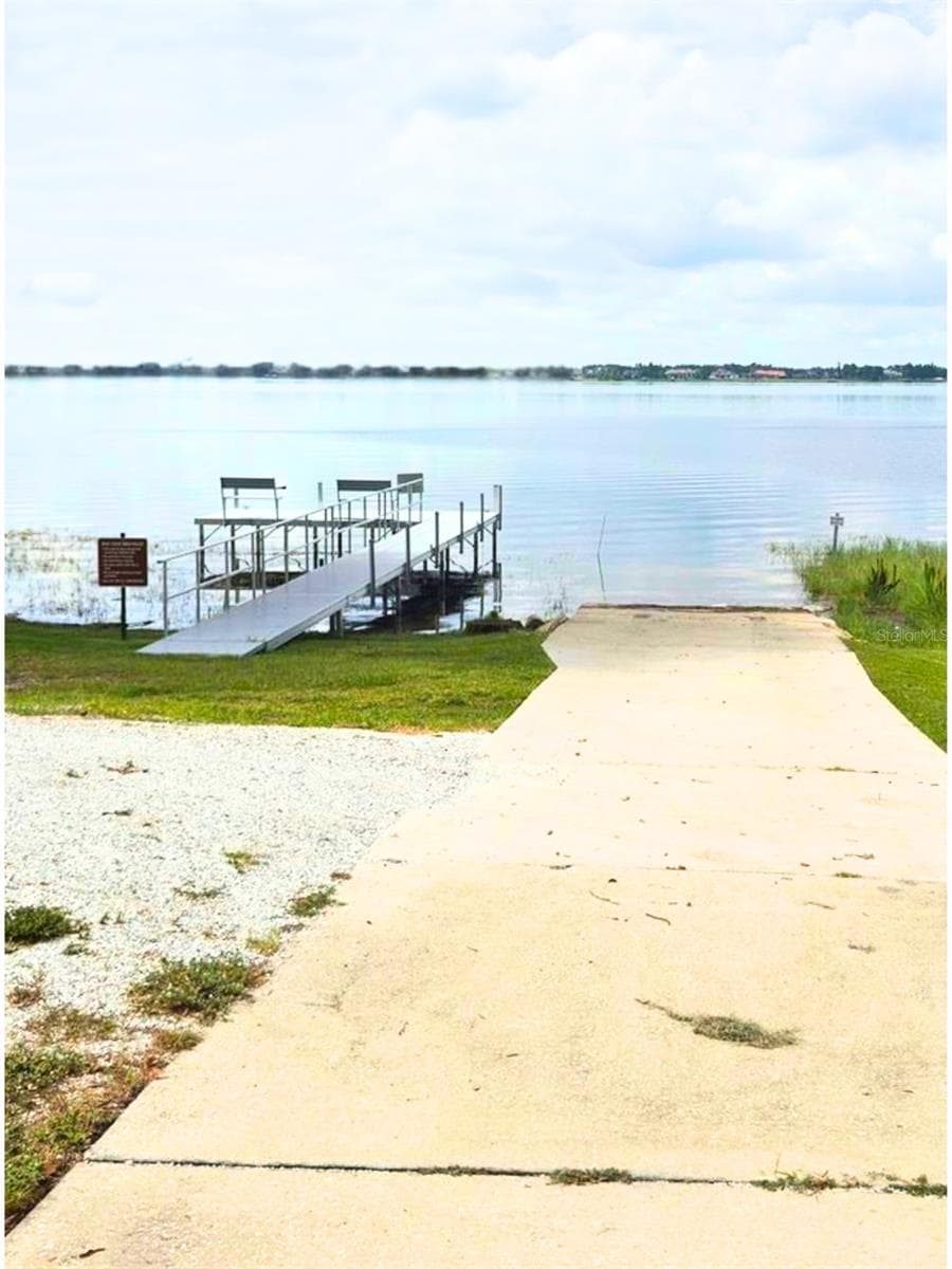 Condominium at 1711 GARDEN LAKE DR #1711, WINTER HAVEN, photo 43 of 44
