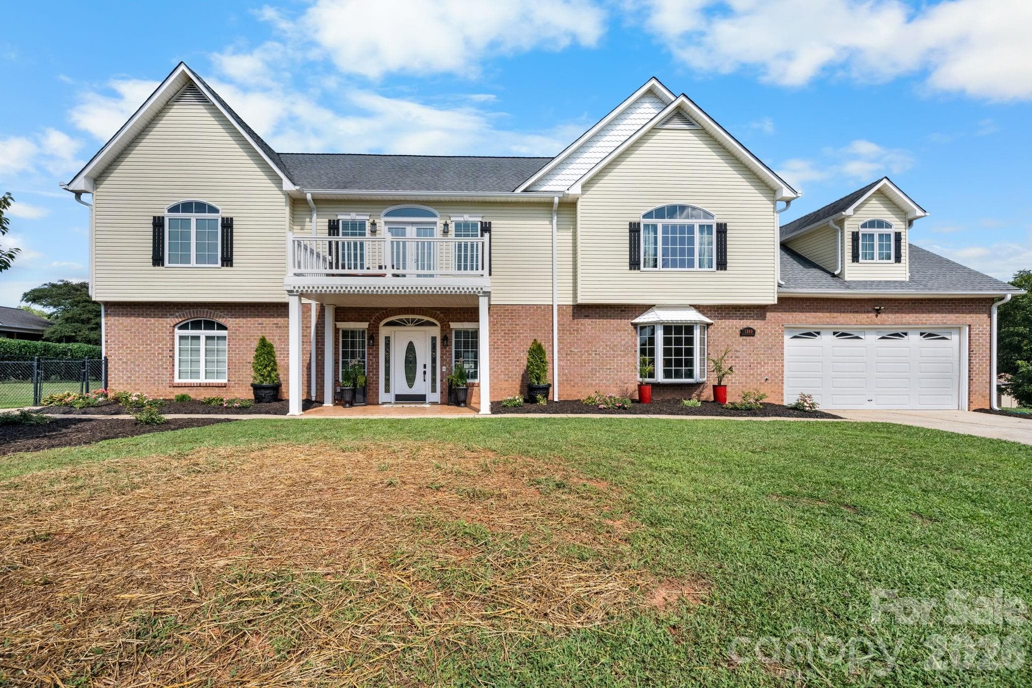 Single Family Residence at 1360 Sweet briar Lane, Hickory