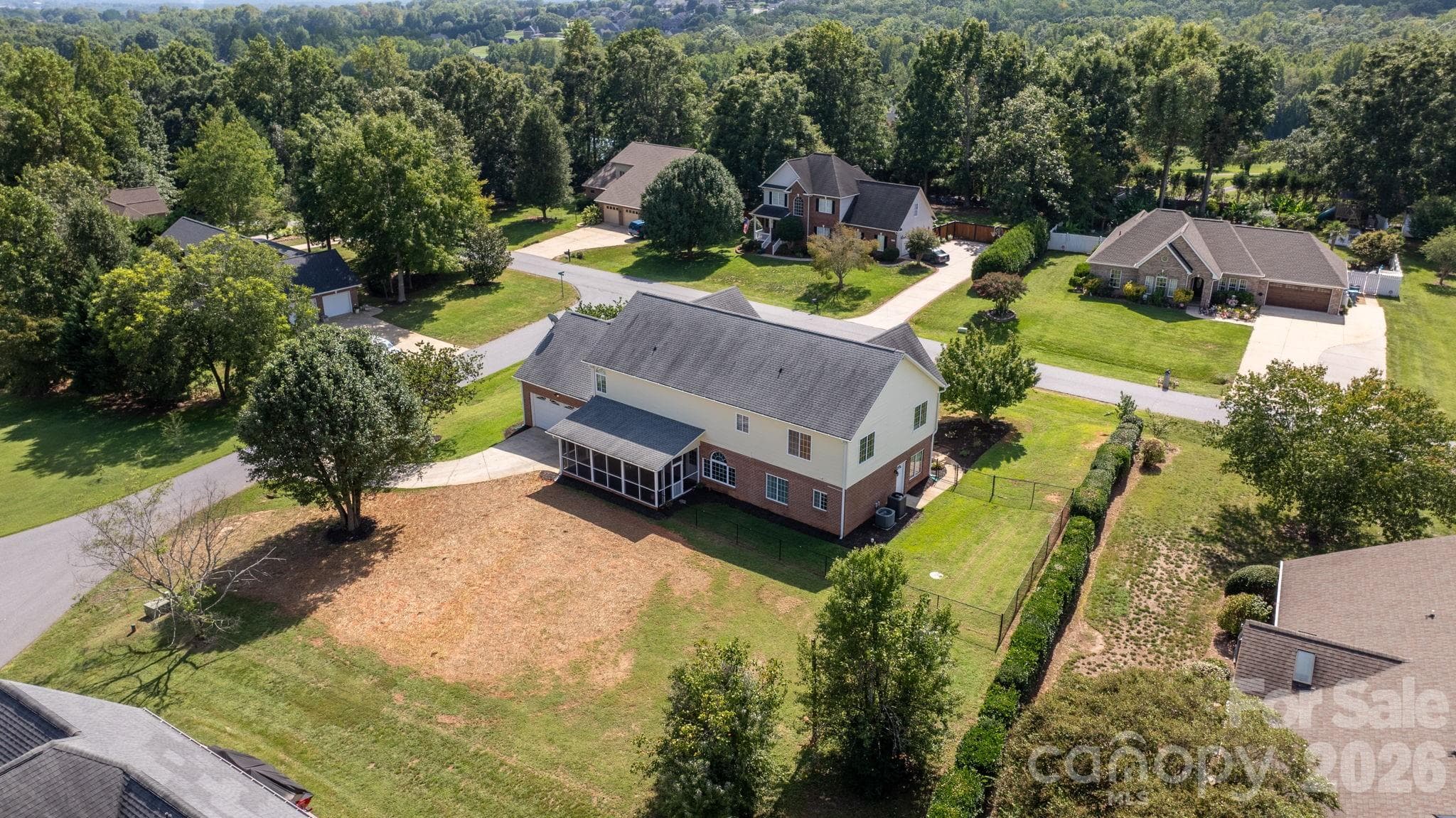 Large back yard, New septic drain lines - 1360 Sweet briar Lane, Hickory
