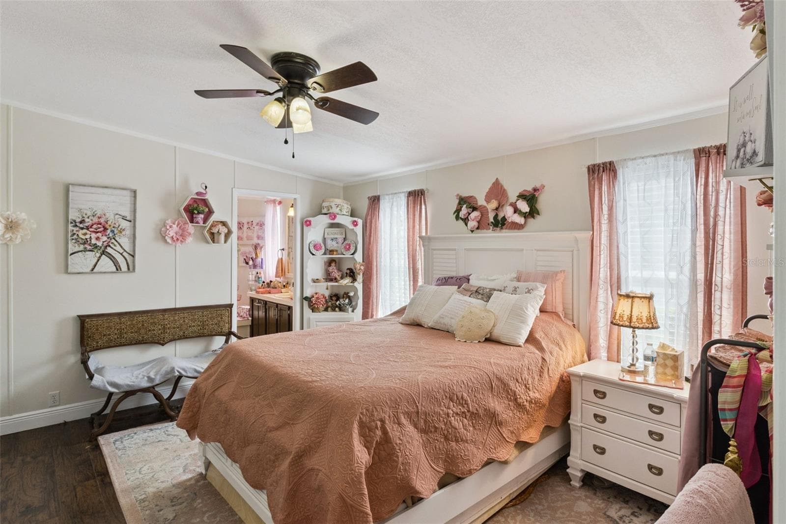 Manufactured Home at 6141 ZEPHYR RIDGE DR, ZEPHYRHILLS, photo 19 of 39