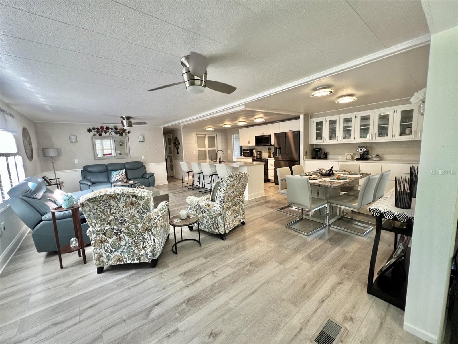 Mobile Home at 207 HAWTHORNE BLVD, LEESBURG, photo 11 of 71