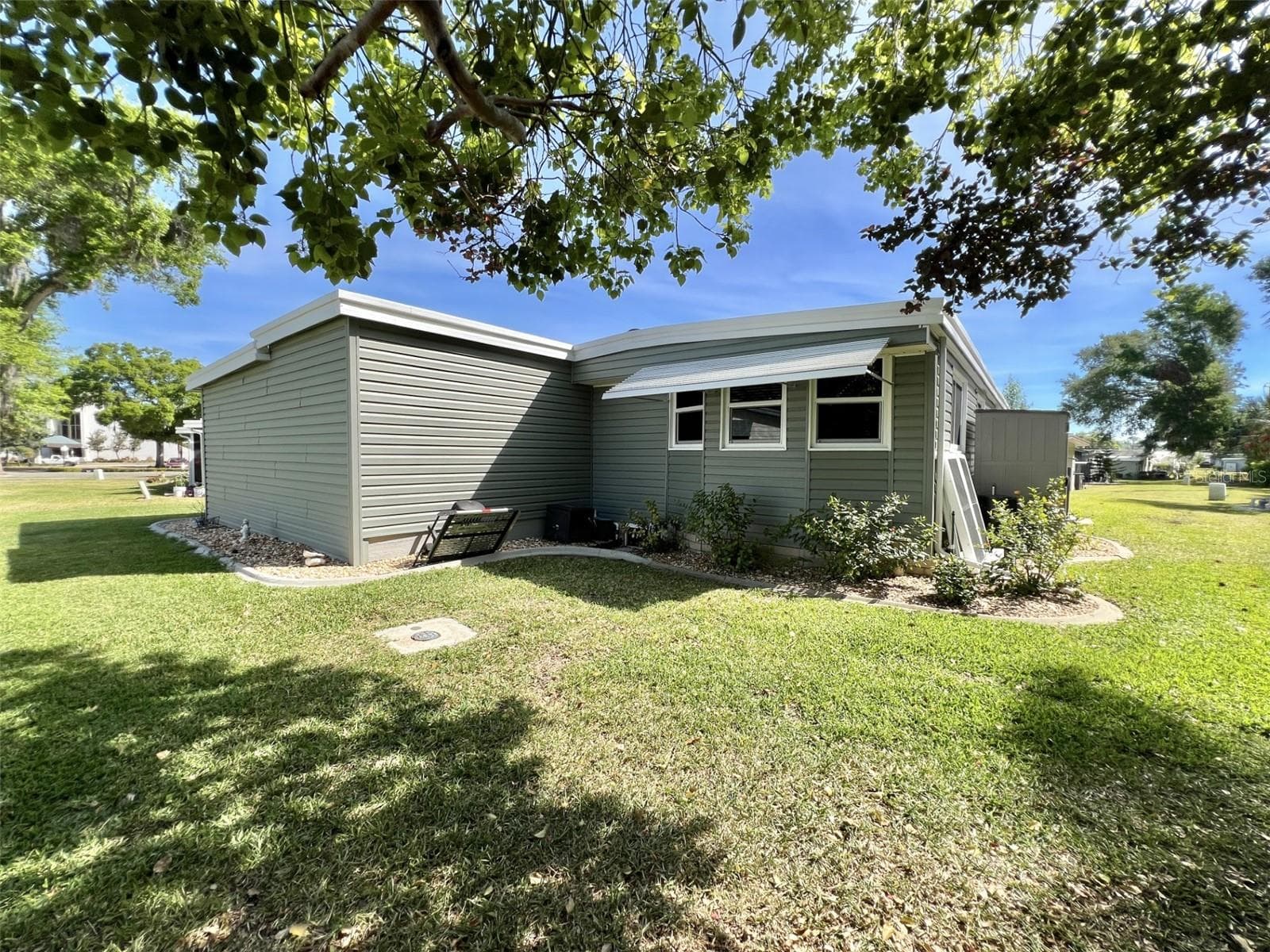 Mobile Home at 207 HAWTHORNE BLVD, LEESBURG, photo 70 of 71