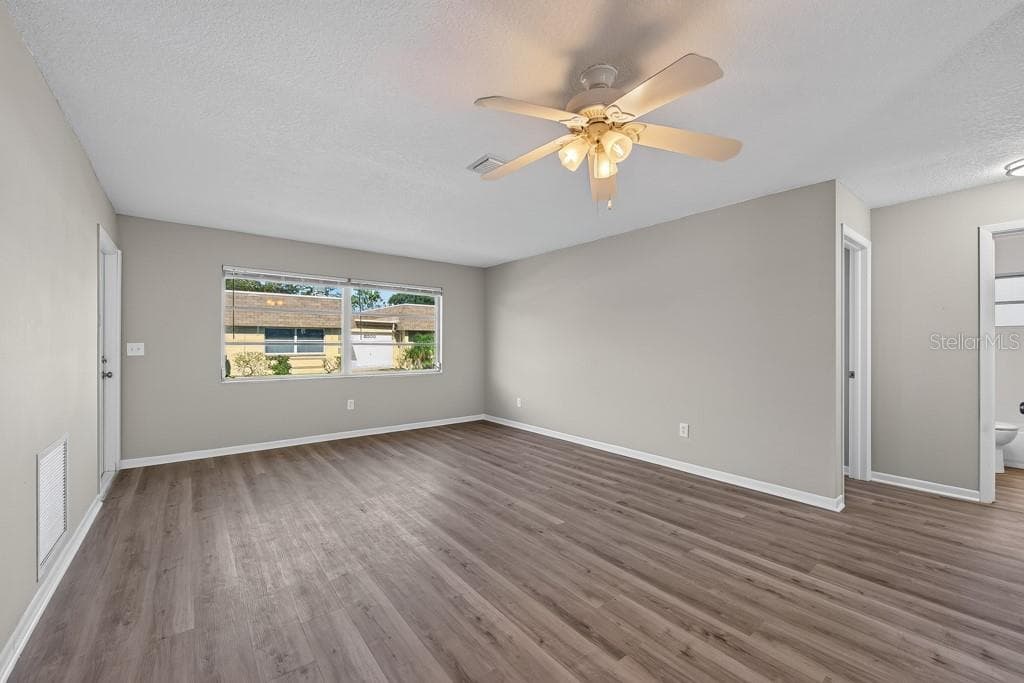 Condominium at 8265 VENDOME BLVD N, PINELLAS PARK, photo 7 of 37