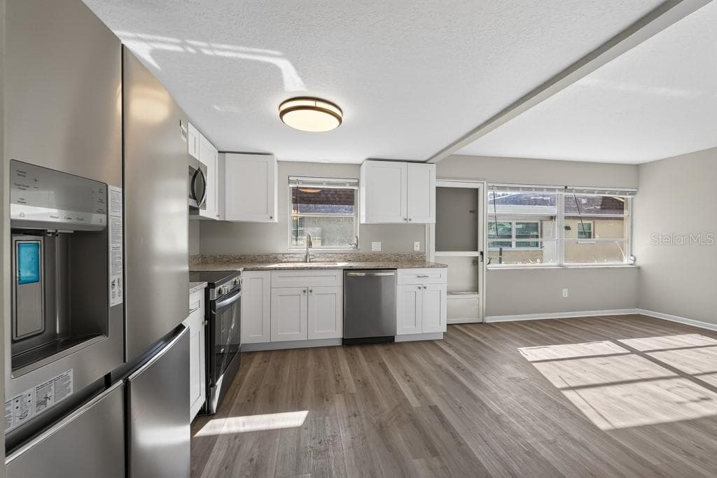 Condominium at 8265 VENDOME BLVD N, PINELLAS PARK, photo 11 of 37
