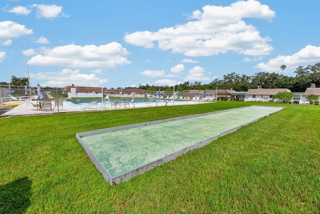 Condominium at 8265 VENDOME BLVD N, PINELLAS PARK, photo 36 of 37