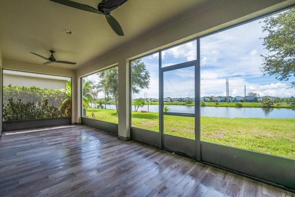 Single Family Residence at 7225 BLUE BEECH DR, RIVERVIEW, photo 3 of 47