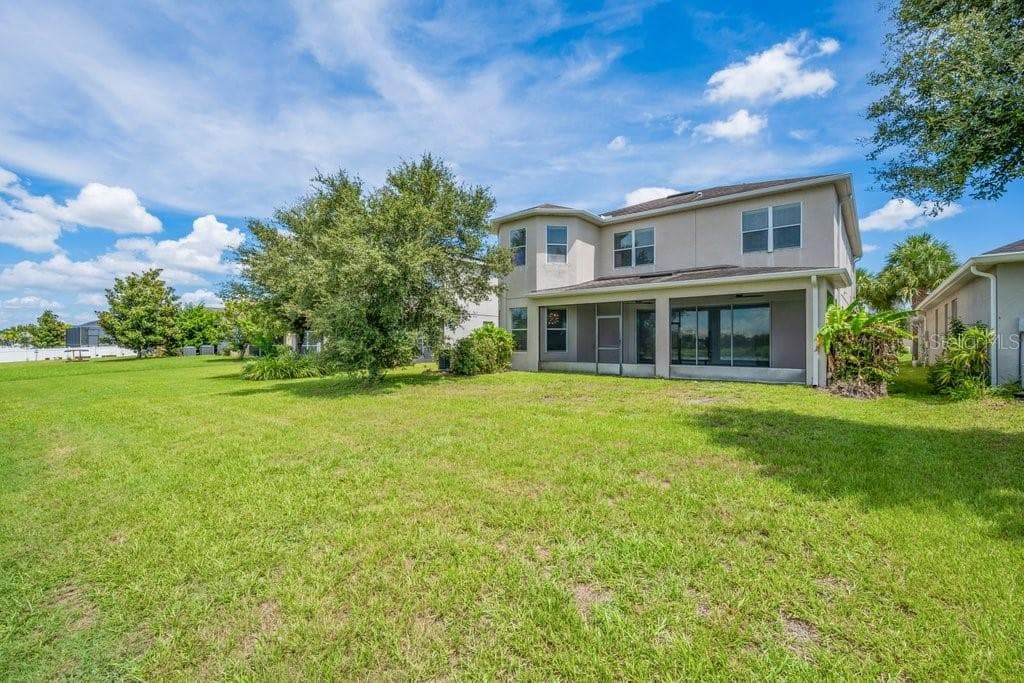 Single Family Residence at 7225 BLUE BEECH DR, RIVERVIEW, photo 4 of 47