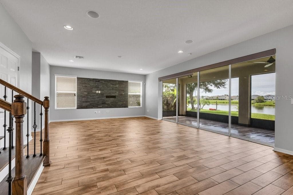 Single Family Residence at 7225 BLUE BEECH DR, RIVERVIEW, photo 16 of 47