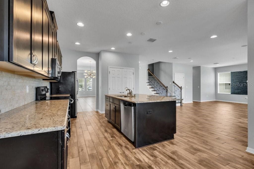 Single Family Residence at 7225 BLUE BEECH DR, RIVERVIEW, photo 22 of 47