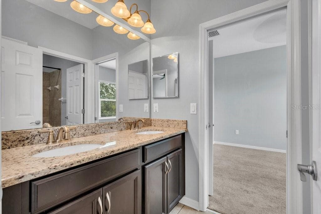 Single Family Residence at 7225 BLUE BEECH DR, RIVERVIEW, photo 39 of 47