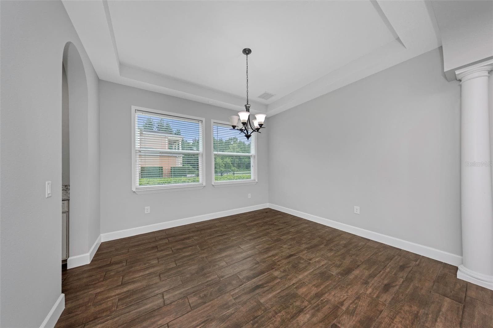 Formal Living/ Dining room - 17807 HOWSMOOR PL, LUTZ
