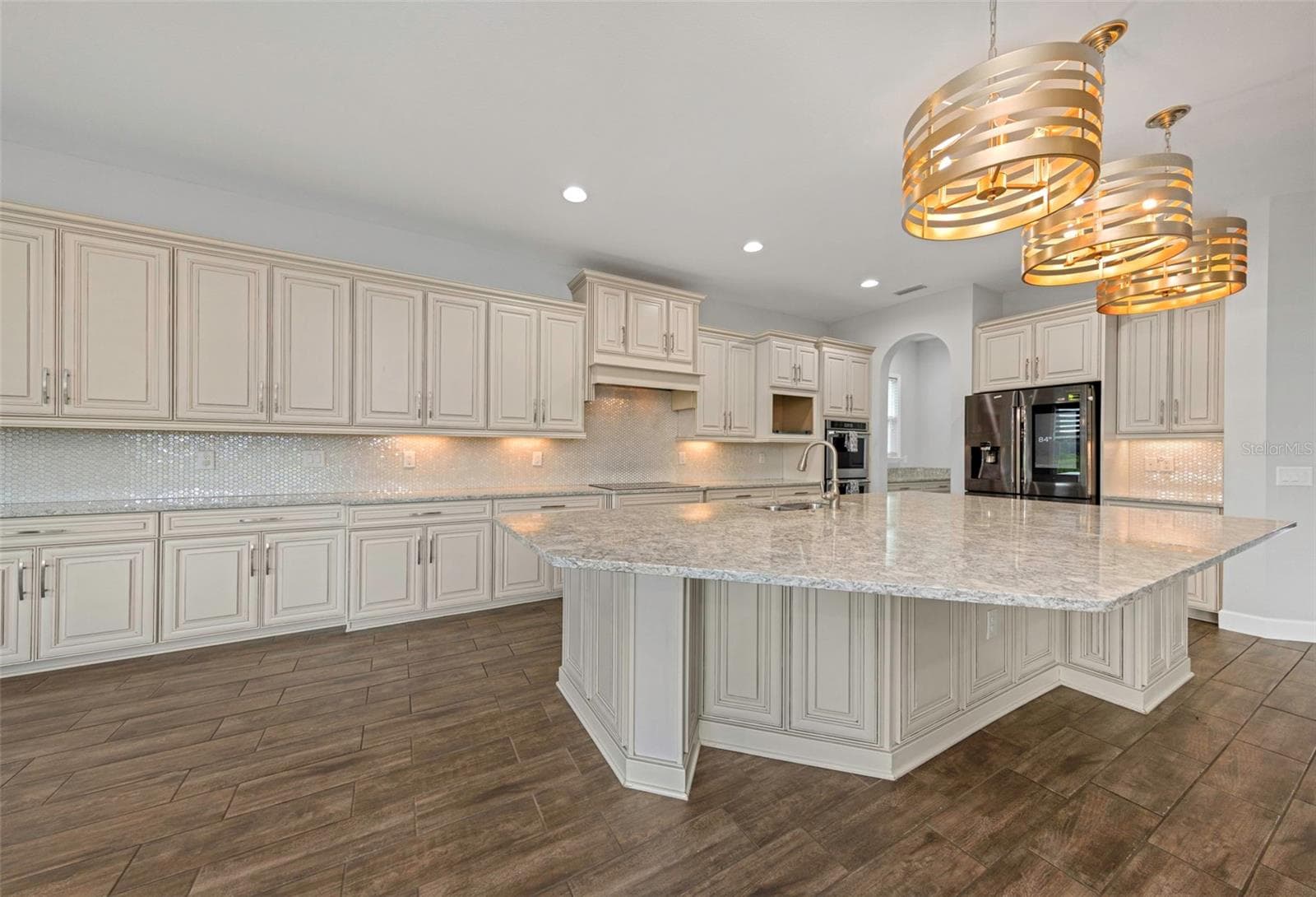 Single Family Residence at 17807 HOWSMOOR PL, LUTZ, photo 14 of 80