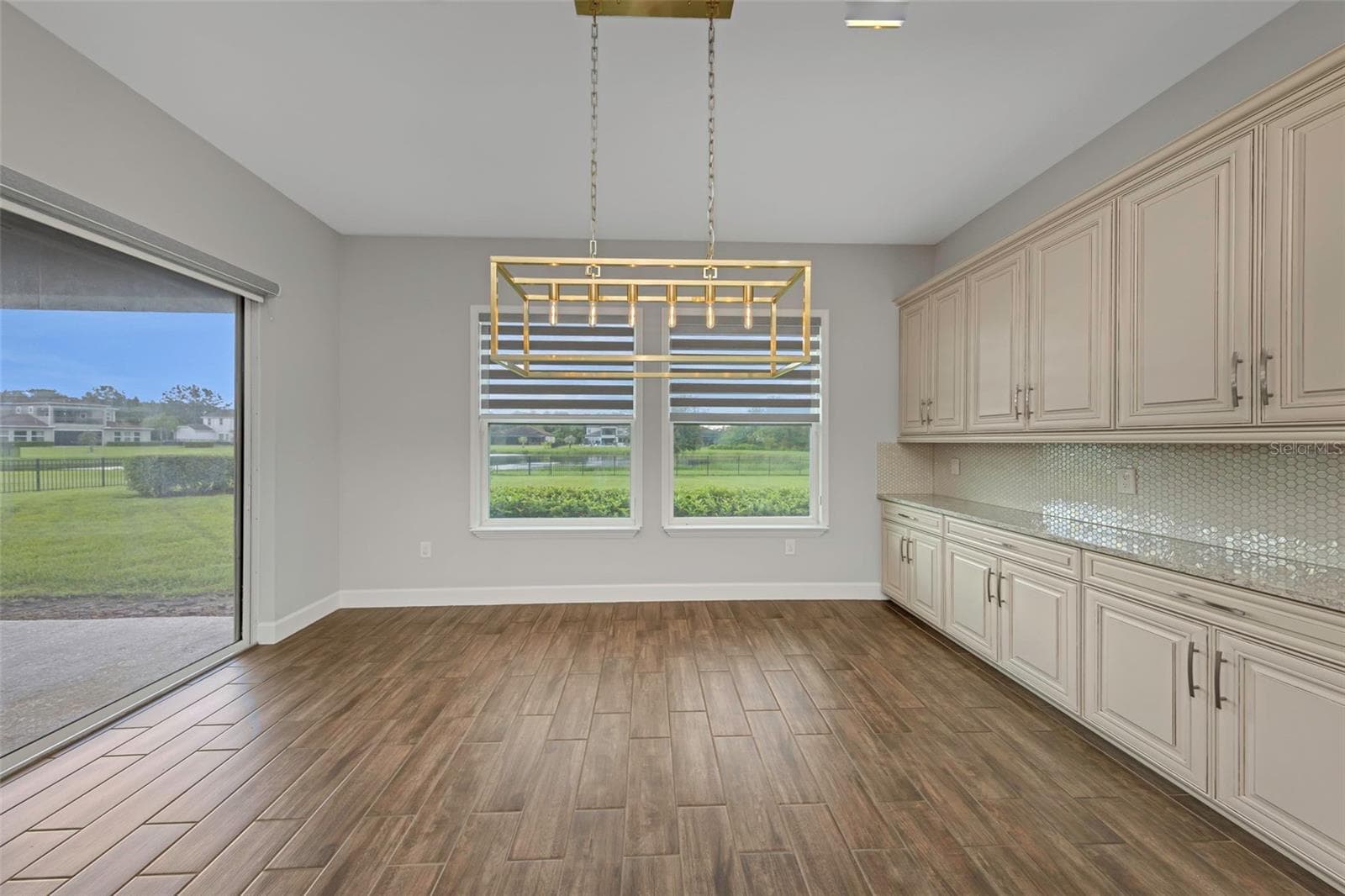 Dining room/ Breakfast nook - 17807 HOWSMOOR PL, LUTZ