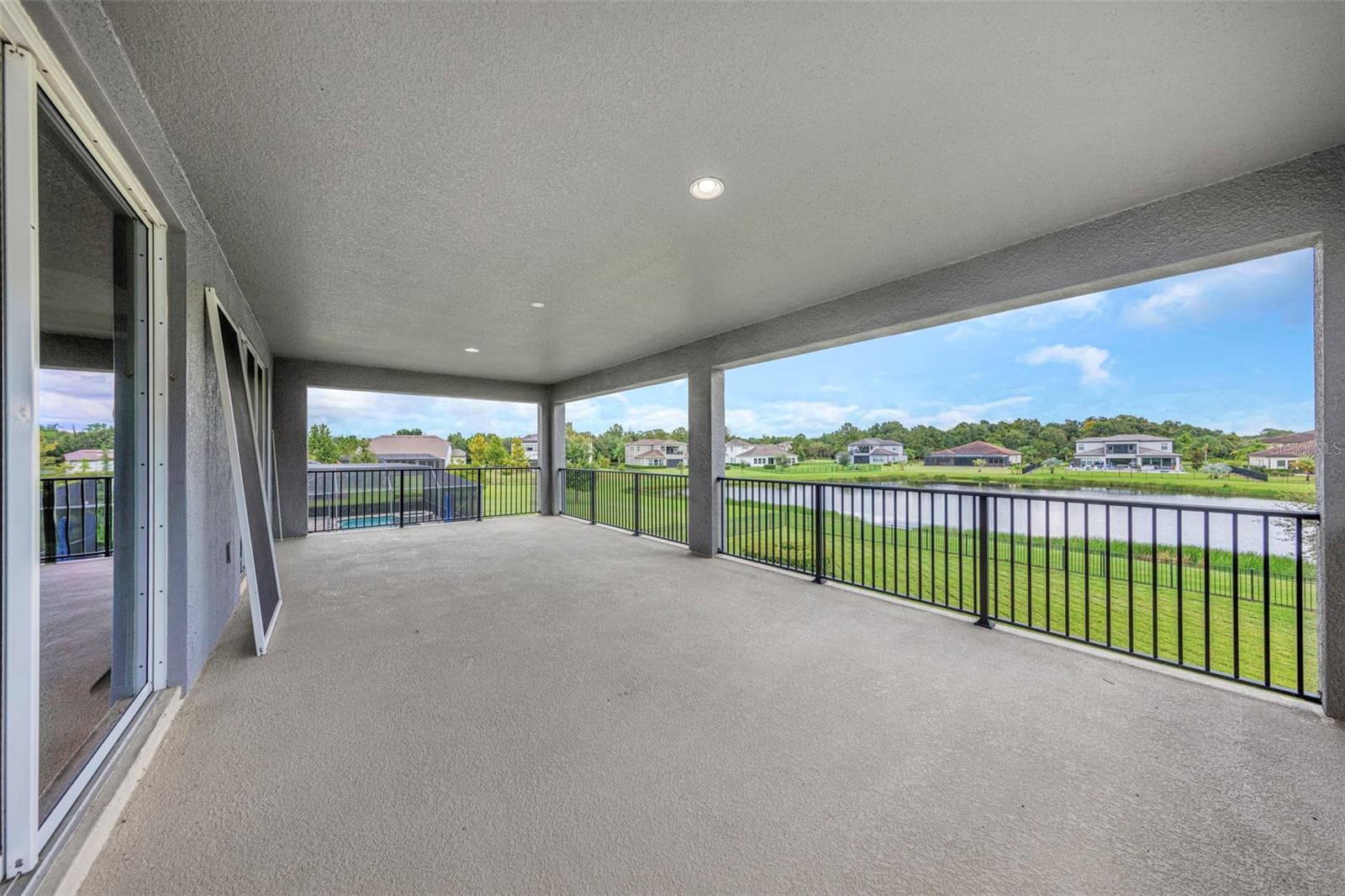 Single Family Residence at 17807 HOWSMOOR PL, LUTZ, photo 34 of 80