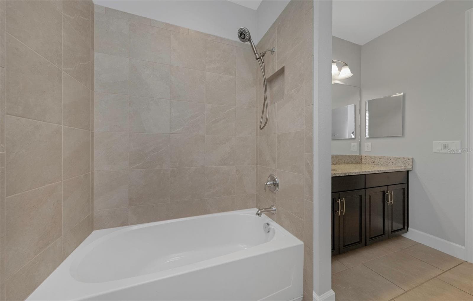 Single Family Residence at 17807 HOWSMOOR PL, LUTZ, photo 50 of 80
