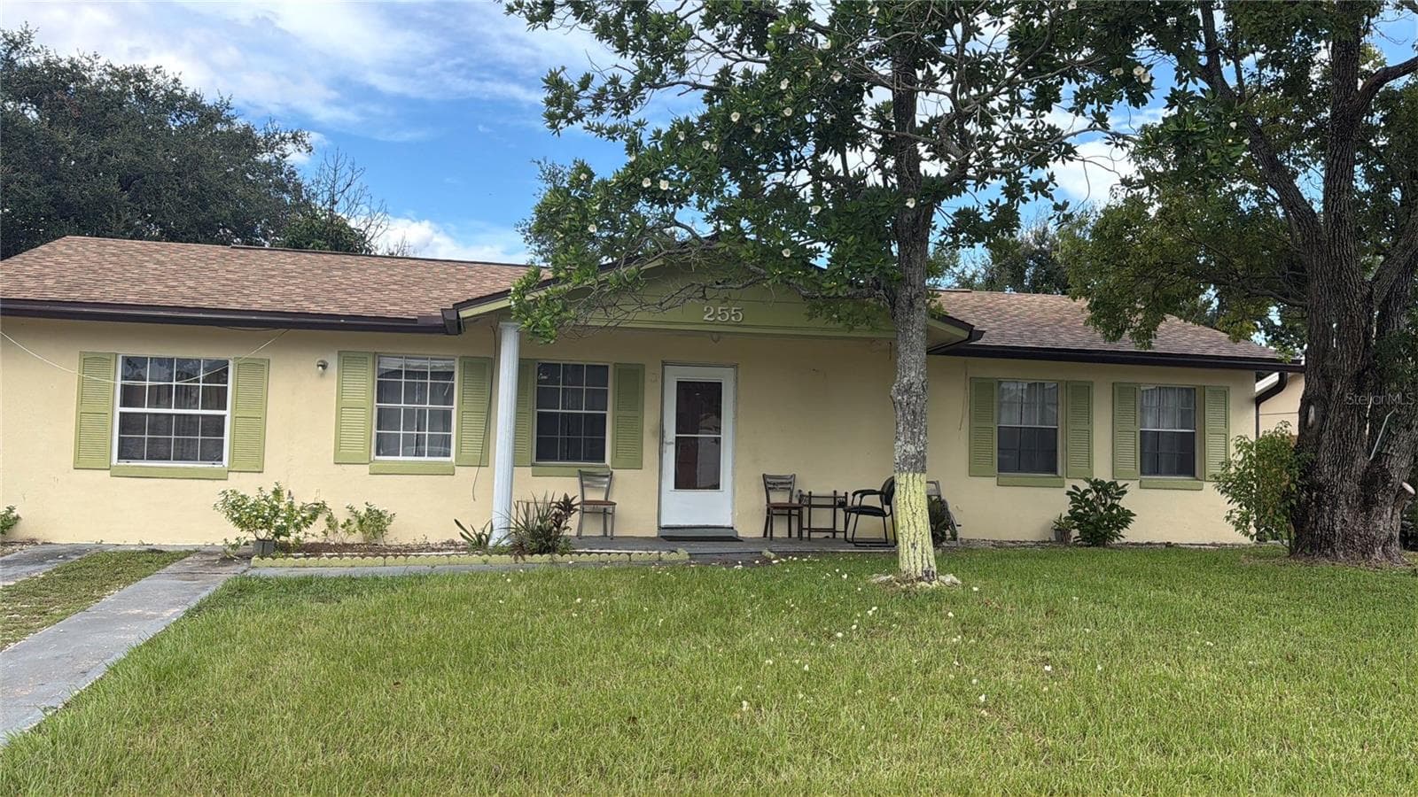 255 GARDENIA RD