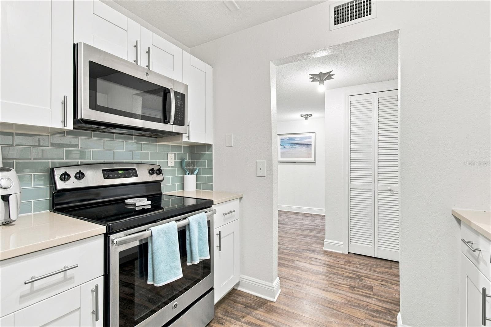 Condominium at 17035 GULF BLVD #216, NORTH REDINGTON BEACH, photo 9 of 44