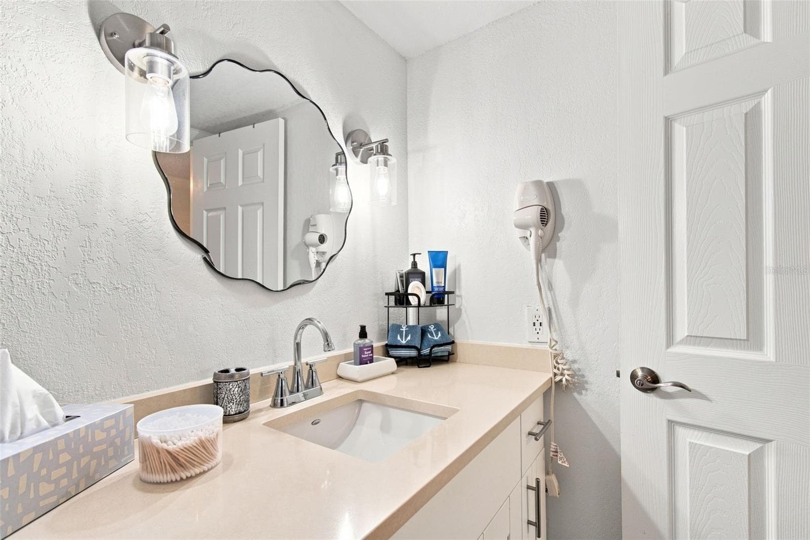 Condominium at 17035 GULF BLVD #216, NORTH REDINGTON BEACH, photo 19 of 44