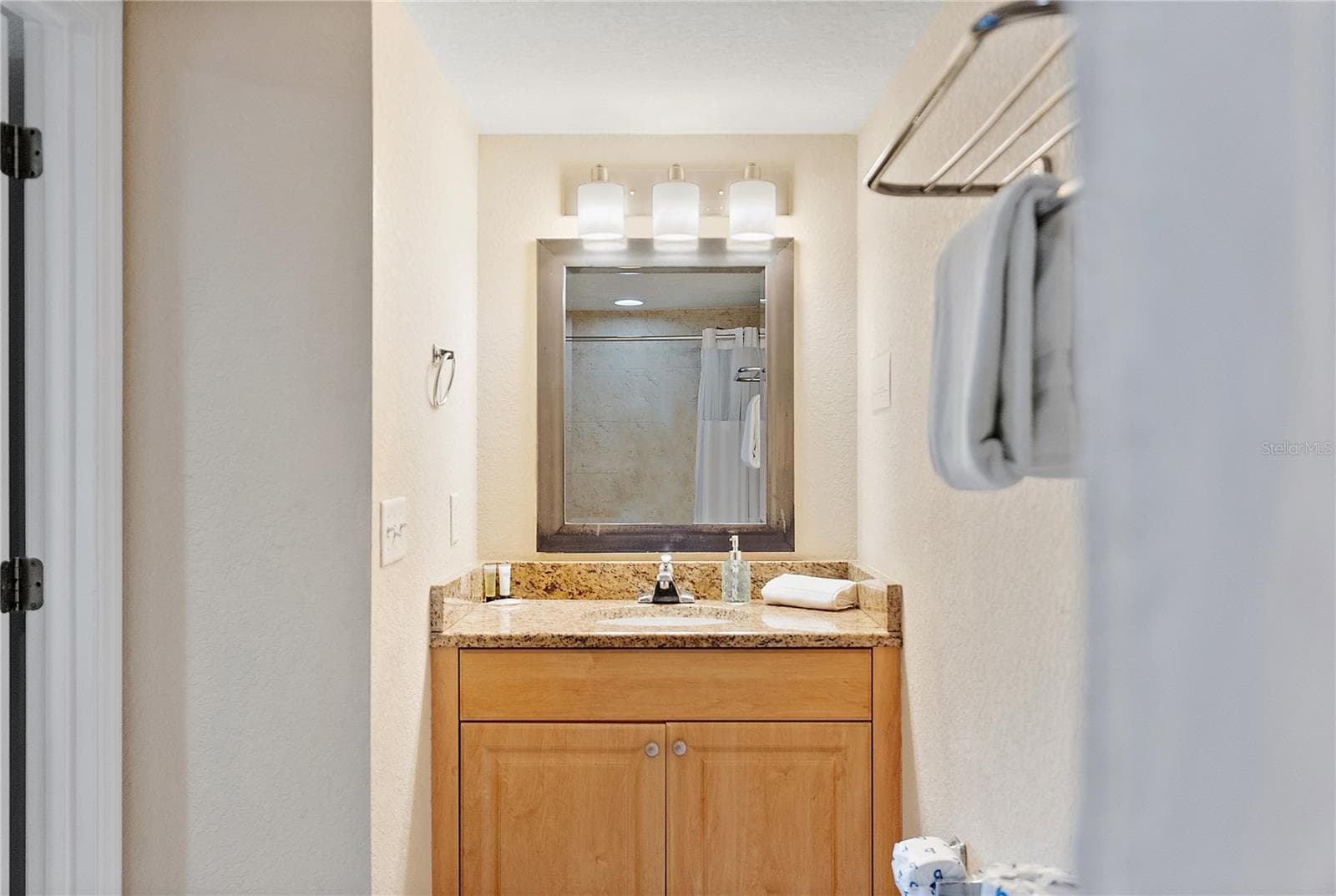 Condo - Hotel at 11605 GULF BLVD #203, TREASURE ISLAND, photo 15 of 54