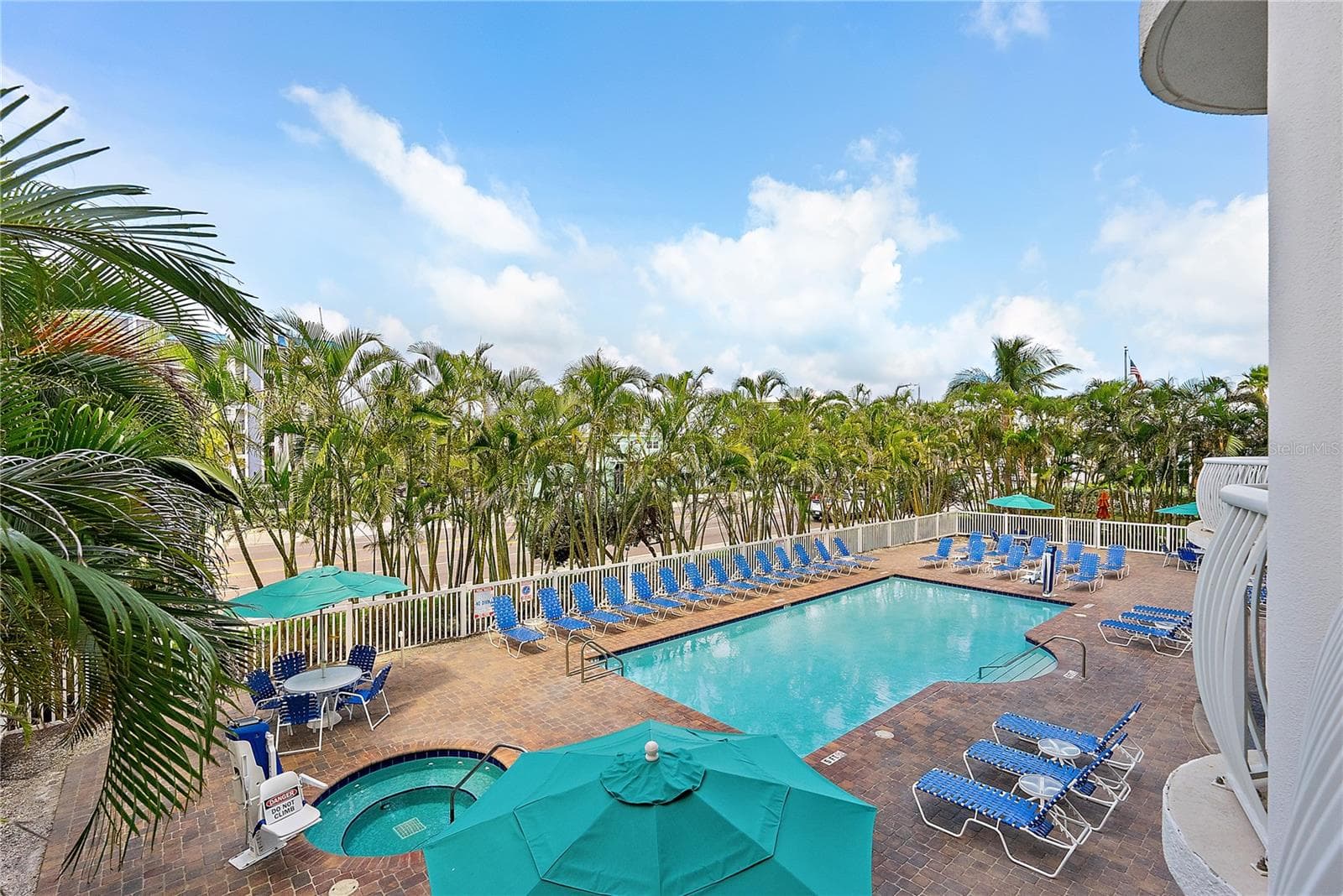 Condo - Hotel at 11605 GULF BLVD #203, TREASURE ISLAND, photo 28 of 54