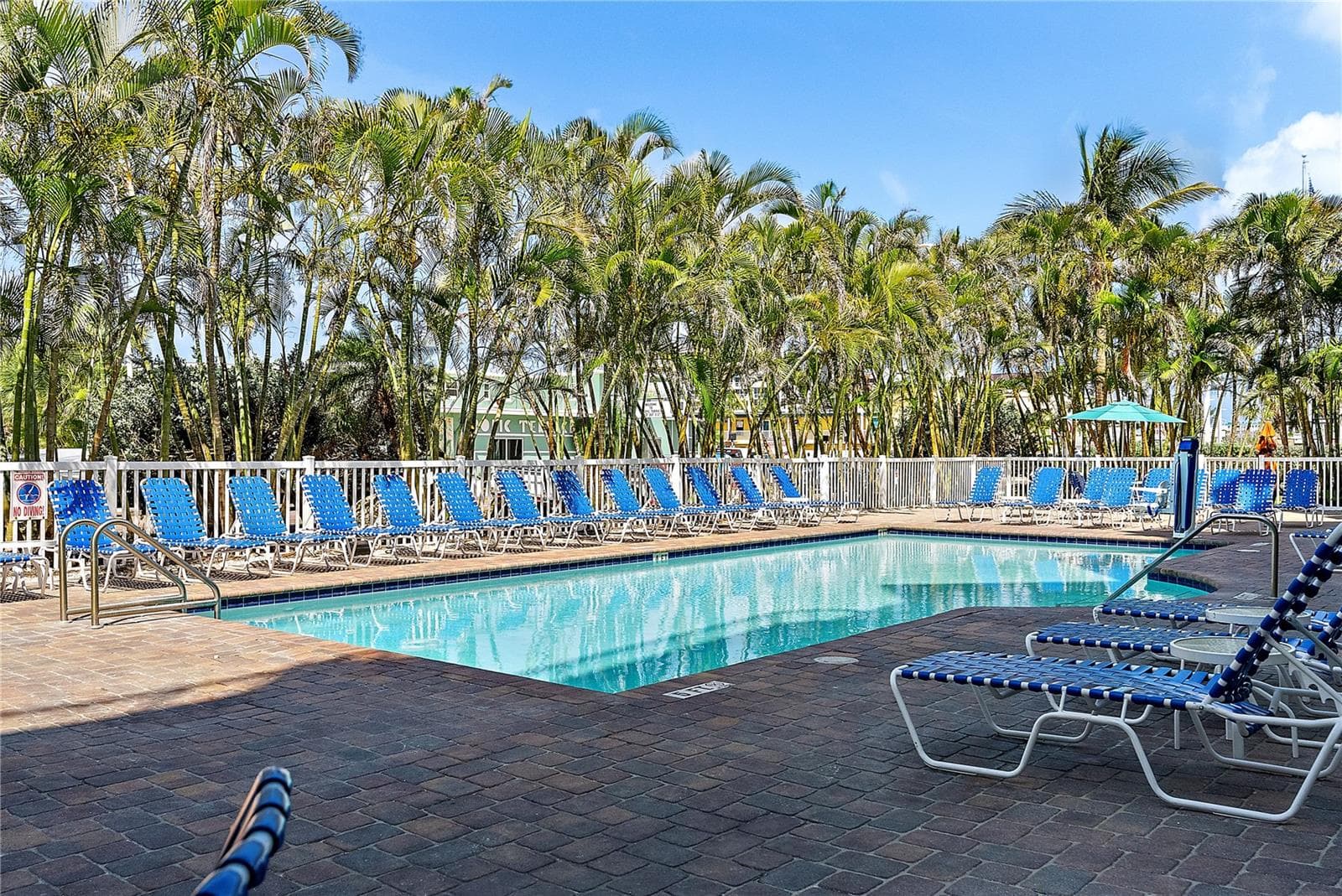Condo - Hotel at 11605 GULF BLVD #203, TREASURE ISLAND, photo 29 of 54