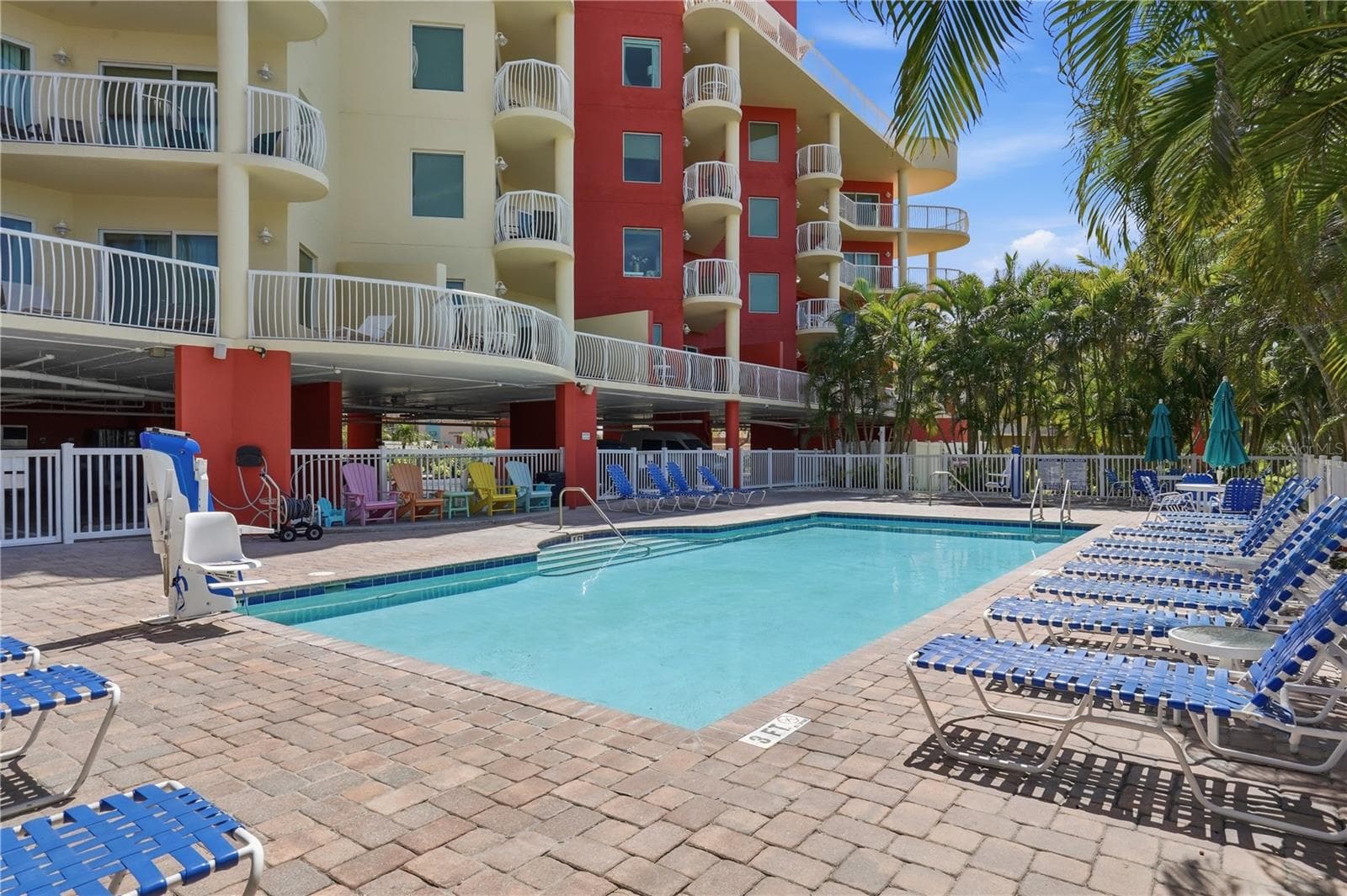Condo - Hotel at 11605 GULF BLVD #203, TREASURE ISLAND, photo 36 of 54