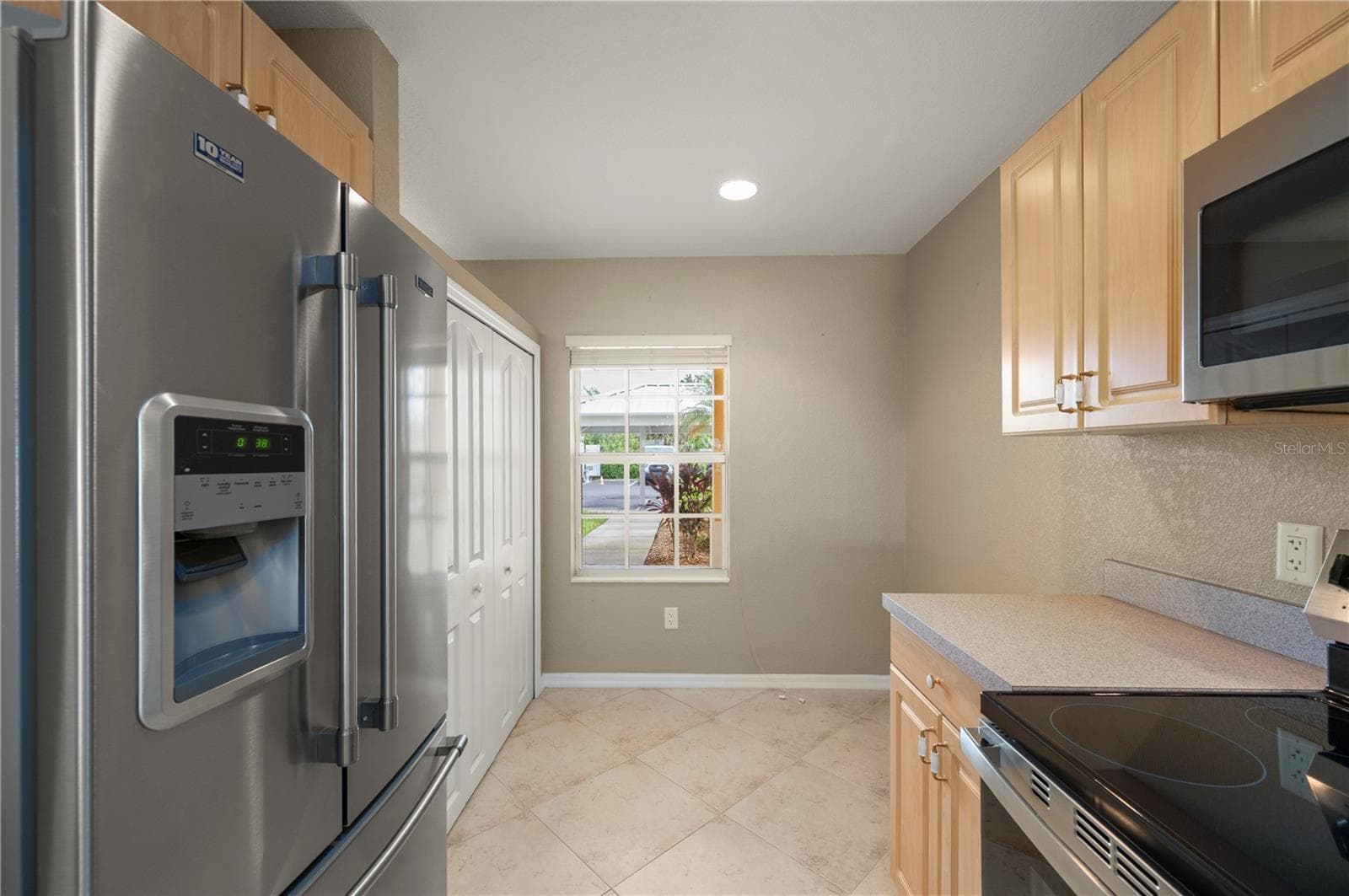 Condominium at 1295 SAXONY CIR #2106, PUNTA GORDA, photo 12 of 54
