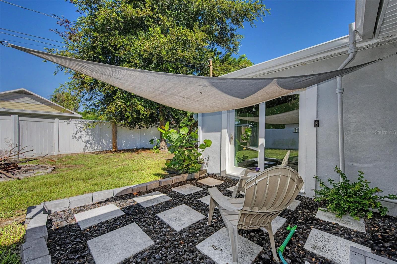 Single Family Residence at 1001 QUEEN ST S, ST PETERSBURG, photo 18 of 25